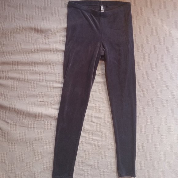 Felina Ultra-Luxe Velour Leggings - Picture 5 of 5
